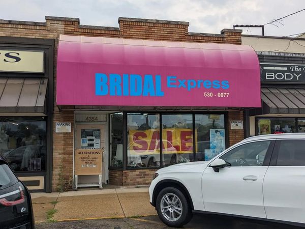 4354 Division Avenue S, Kentwood, MI 49548