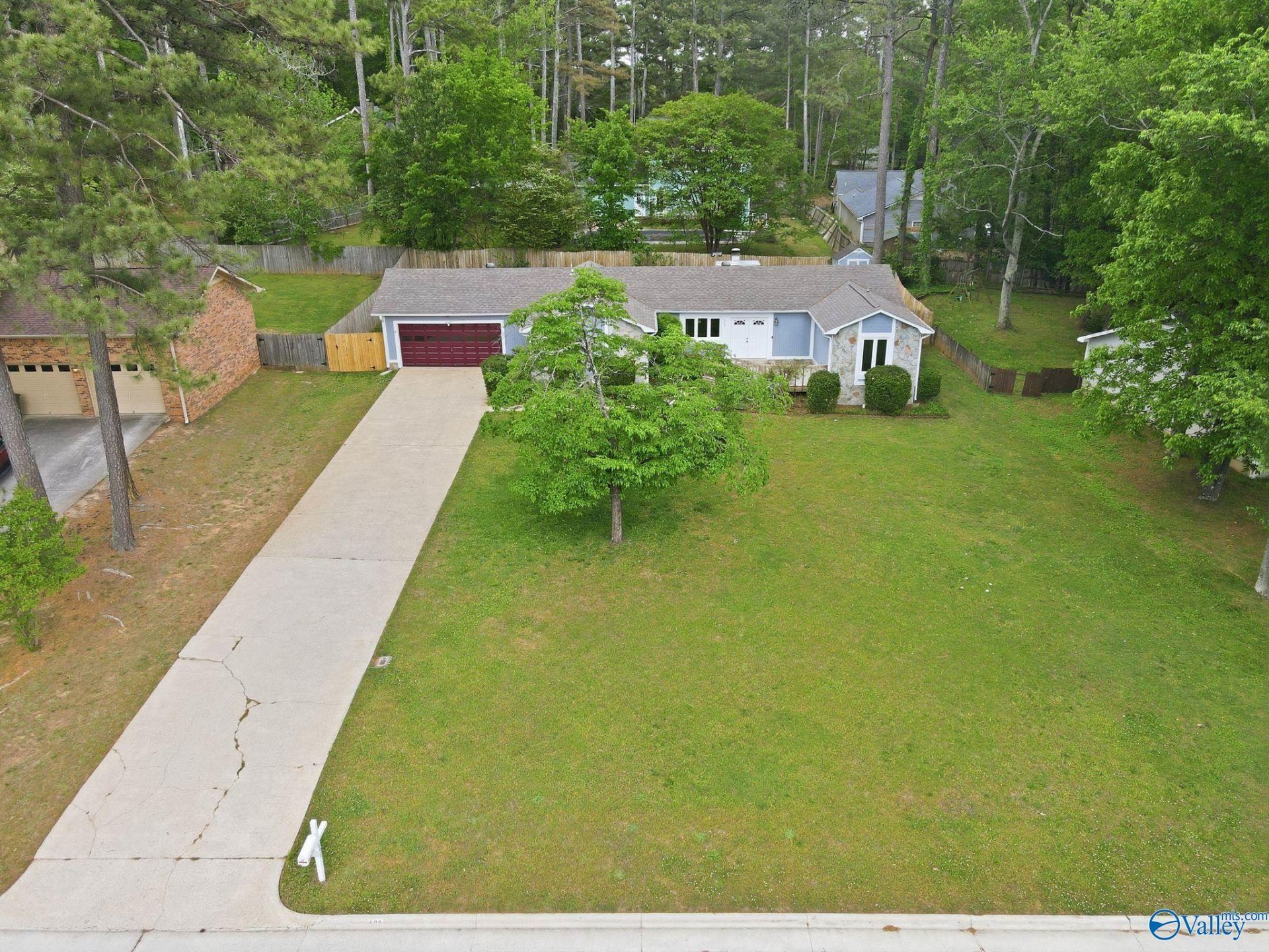 694 Crestview Drive, Madison, AL 35758 Main Photo