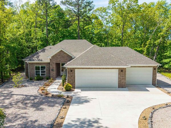 22 Estrella Circle, Hot Springs Village, AR 71909