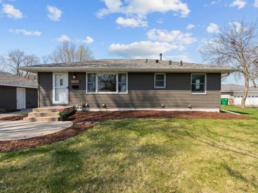 6400 73rd Avenue N, Brooklyn Park, MN 55428