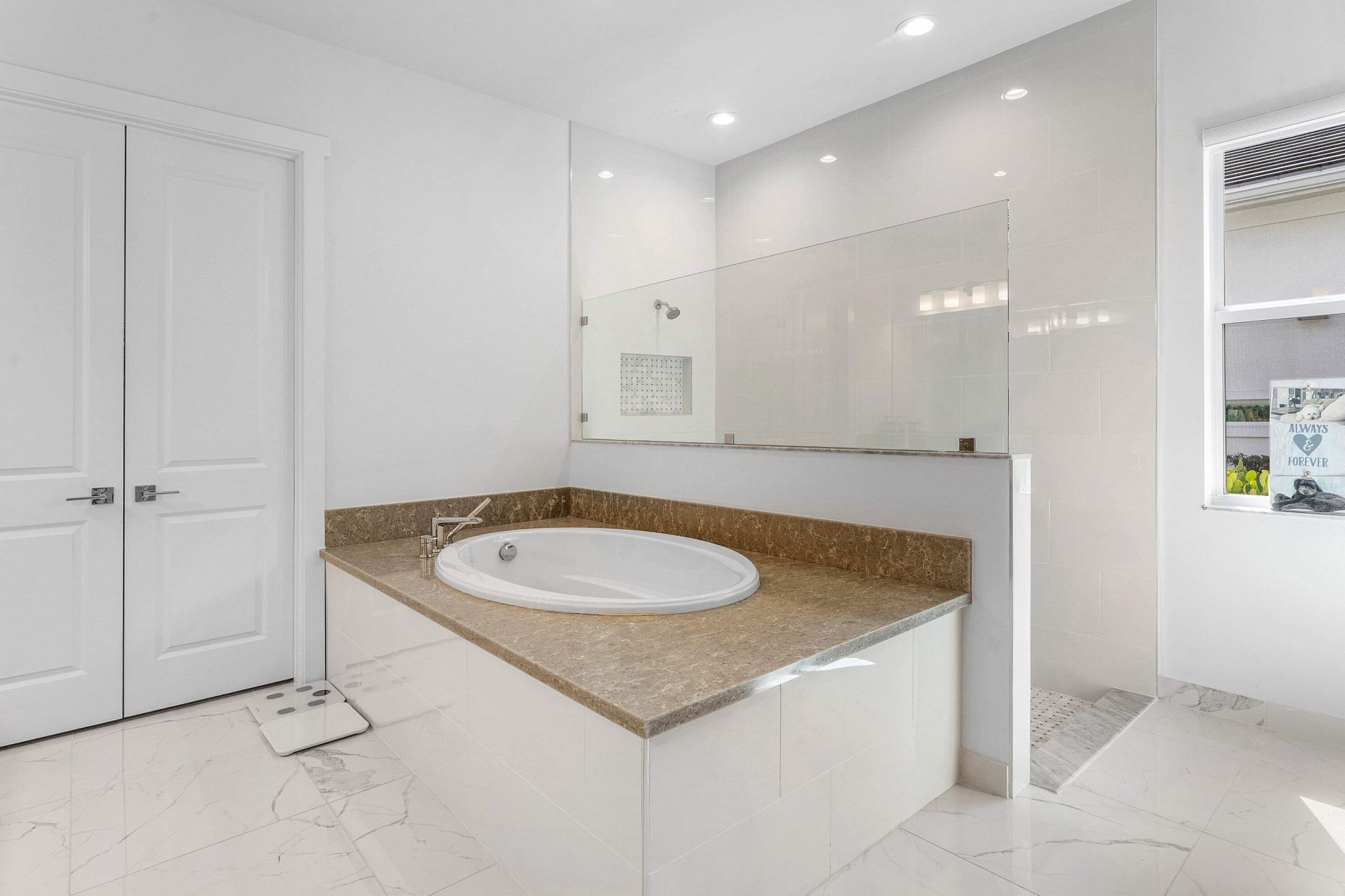 9256 Crestview Circle, Palm Beach Gardens, FL 33412 Photo