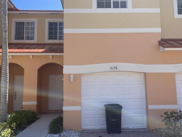 5176 SE Mariner Garden Circle, Stuart, FL 34997