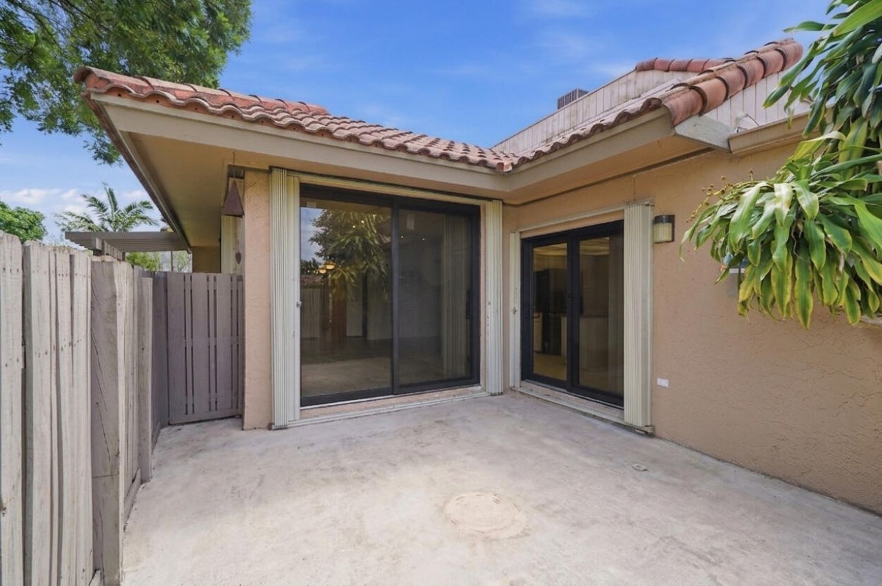 20615 NE 7th Court, Miami, FL 33179 Photo