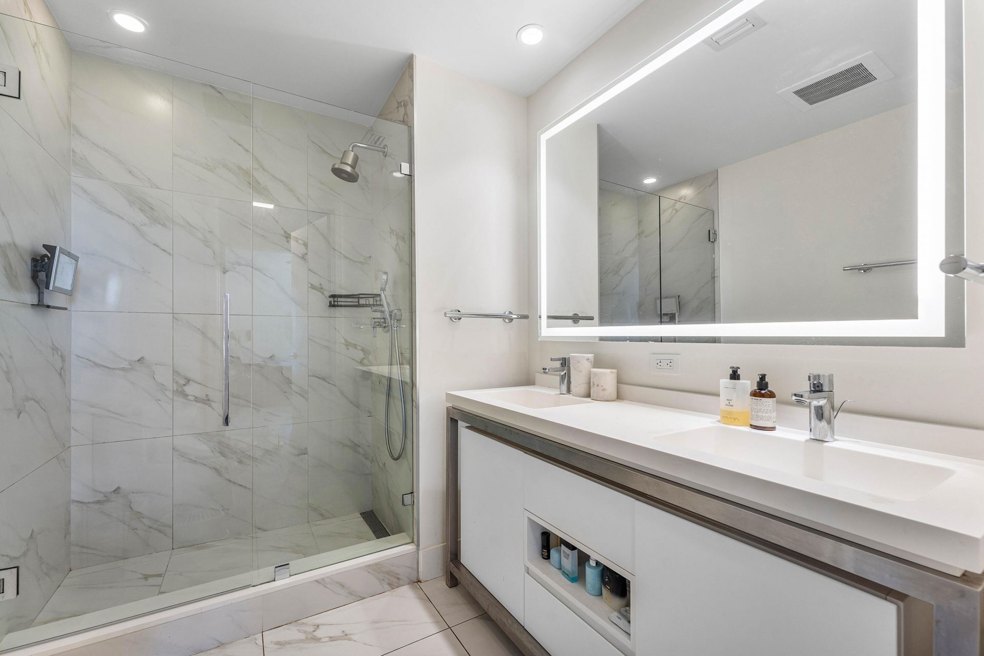 2000 Metropica Way, Unit 1509, Sunrise, FL 33323 Photo