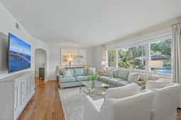 509 Linden Circle photo 4