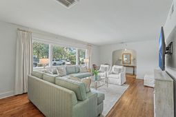 509 Linden Circle photo 4