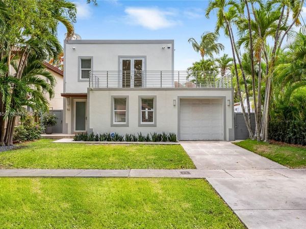 152 SW 20th Rd , Miami, FL 33129