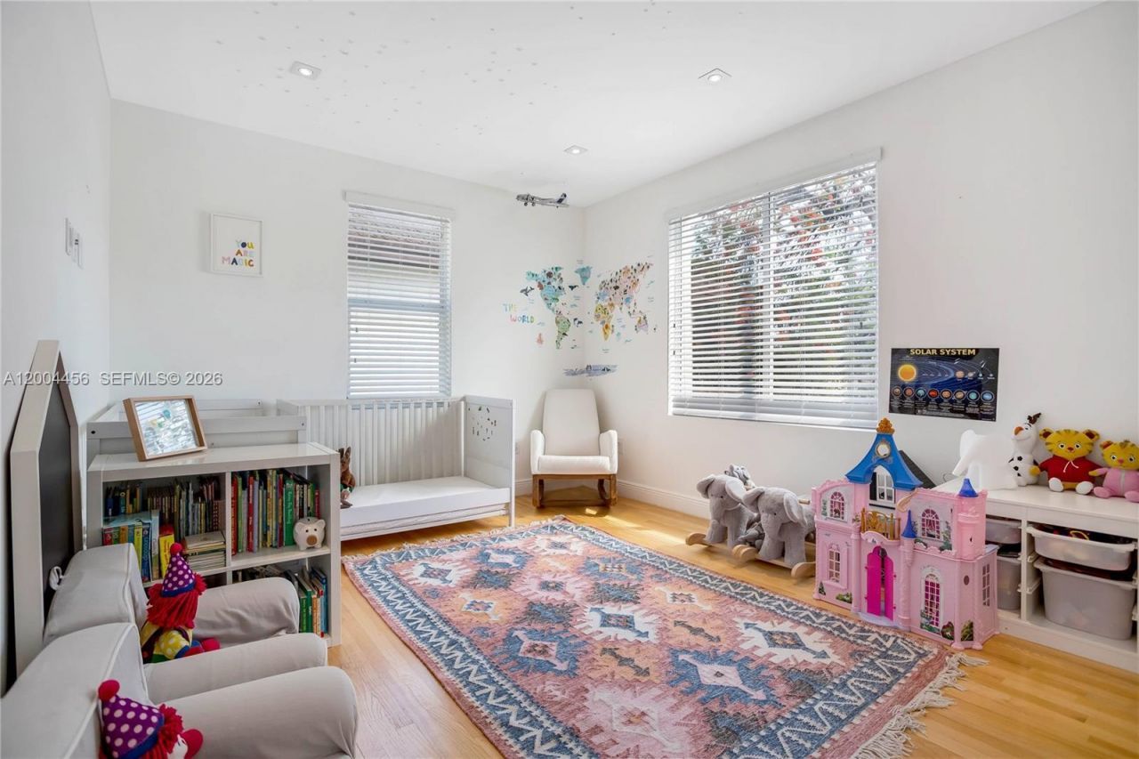 152 SW 20th Rd , Miami, FL 33129 Photo