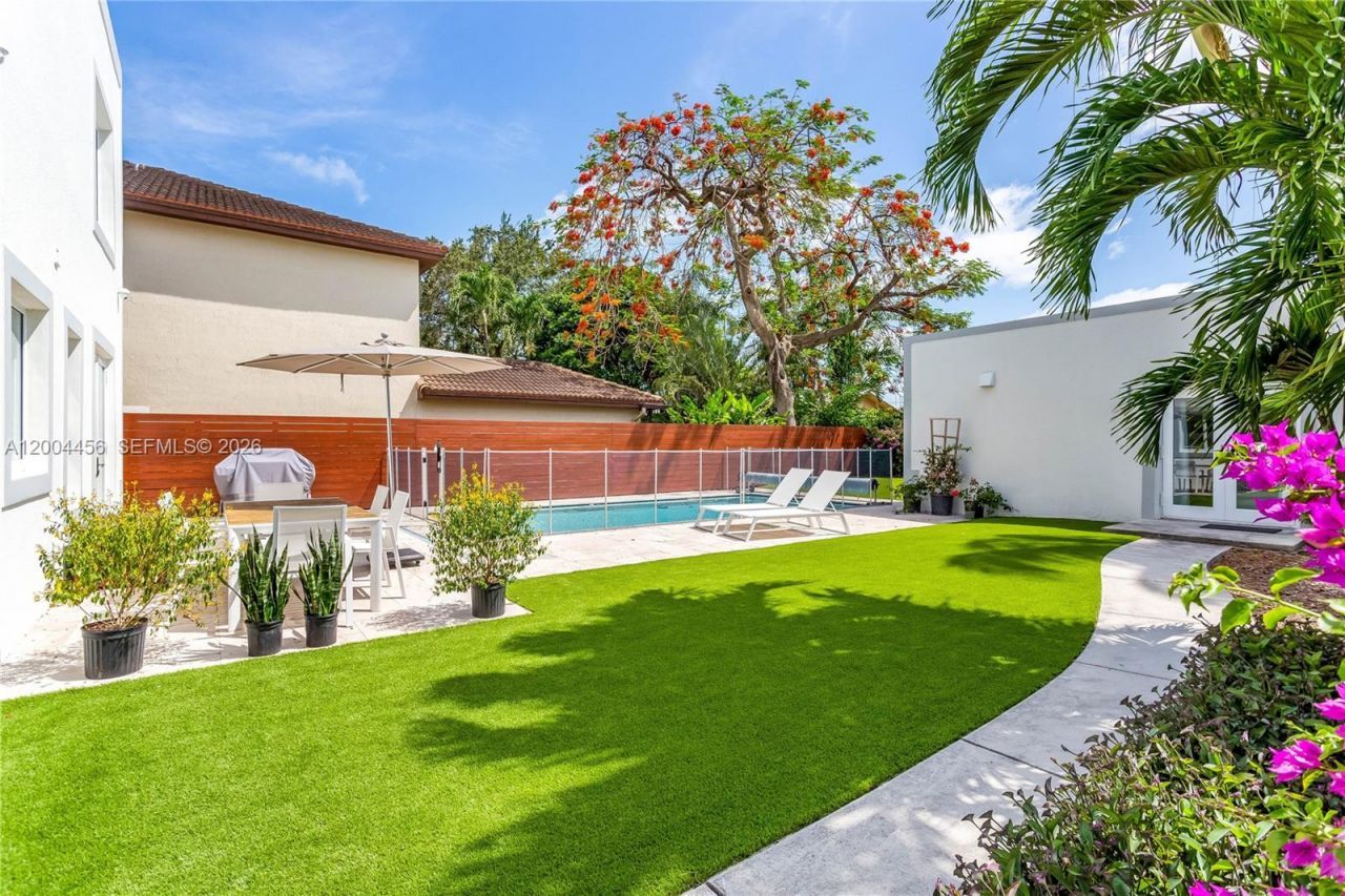 152 SW 20th Rd , Miami, FL 33129 Photo