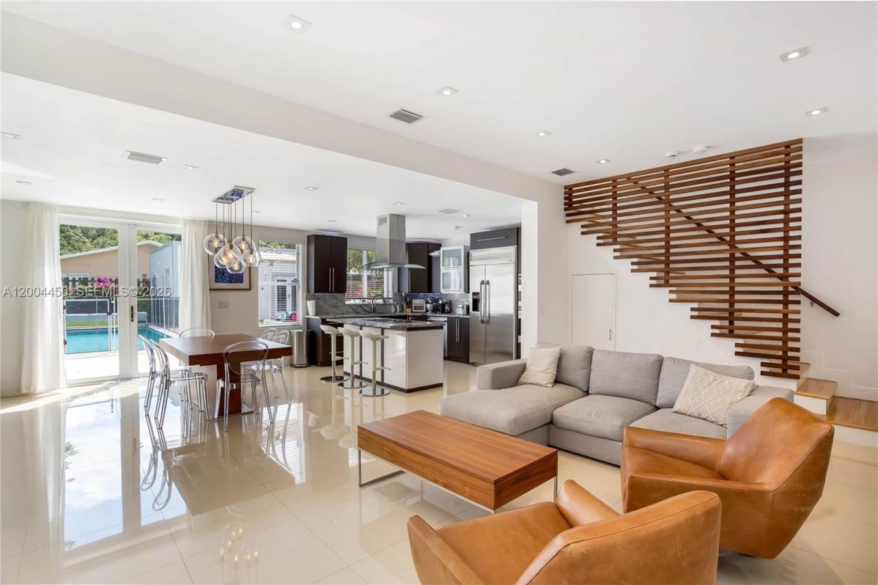 152 SW 20th Rd , Miami, FL 33129 Photo