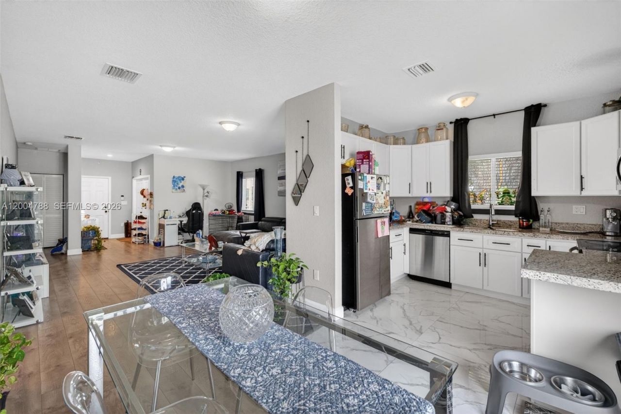 375 NW 28th Ave , Fort Lauderdale, FL 33311 Photo