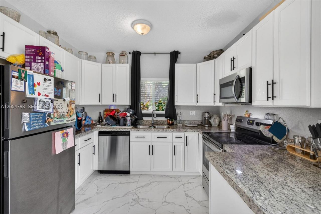 375 NW 28th Ave , Fort Lauderdale, FL 33311 Photo