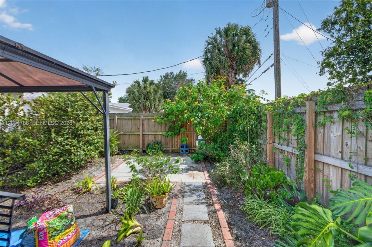 375 NW 28th Ave , Fort Lauderdale, FL 33311 Photo