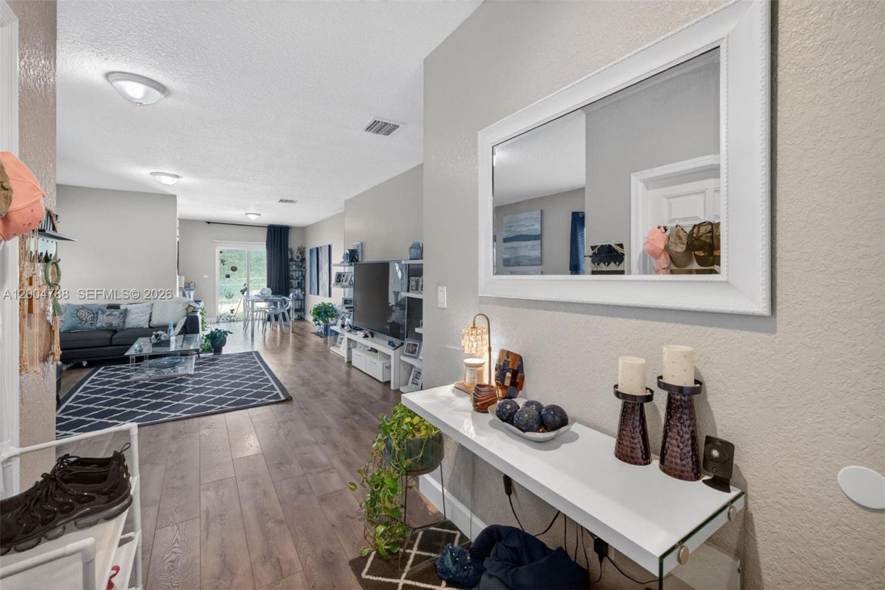 375 NW 28th Ave , Fort Lauderdale, FL 33311 Photo