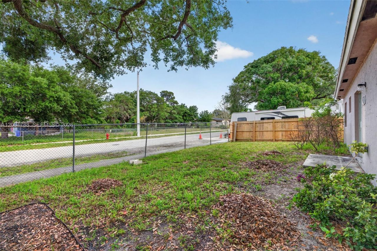 375 NW 28th Ave , Fort Lauderdale, FL 33311 Photo