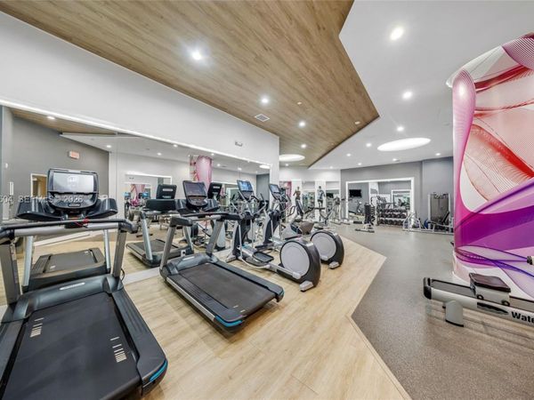 3610 Yacht Club Dr, Unit 1016, Aventura, FL 33180