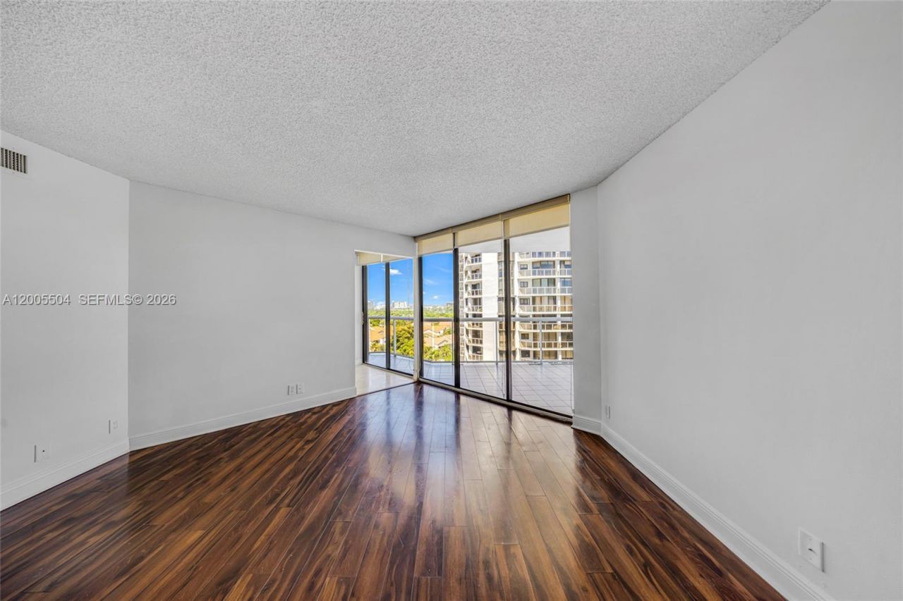 3610 Yacht Club Dr, Unit 1016, Aventura, FL 33180 Photo