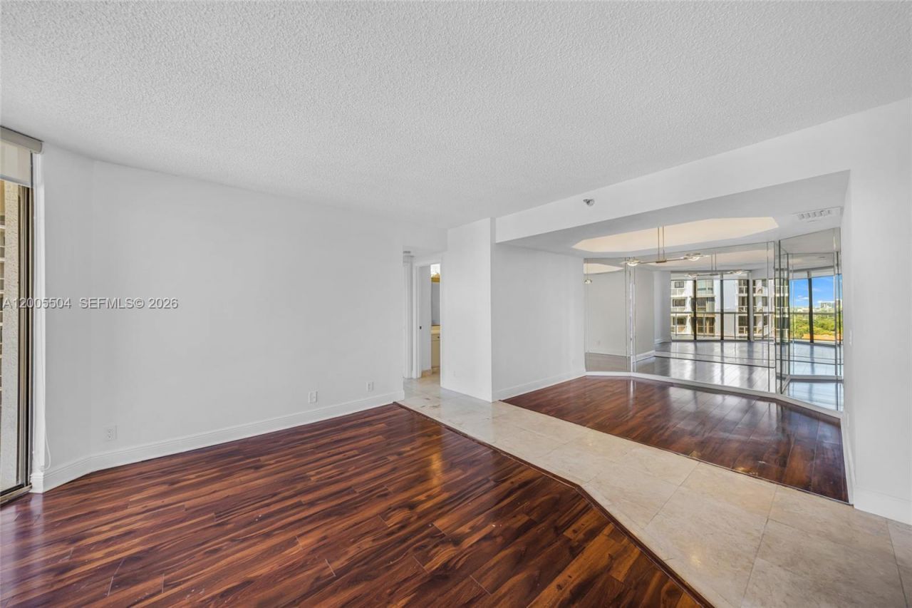 3610 Yacht Club Dr, Unit 1016, Aventura, FL 33180 Photo