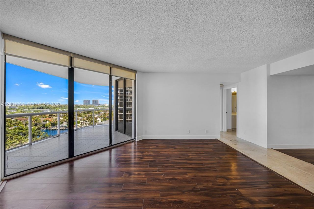 3610 Yacht Club Dr, Unit 1016, Aventura, FL 33180 Photo