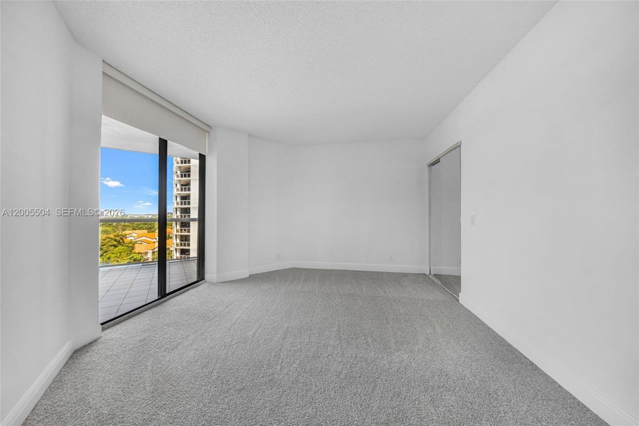 3610 Yacht Club Dr, Unit 1016, Aventura, FL 33180 Photo