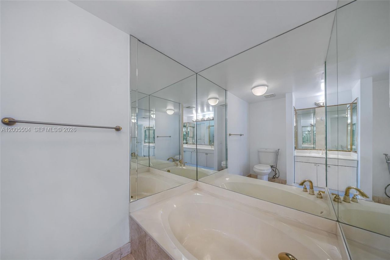 3610 Yacht Club Dr, Unit 1016, Aventura, FL 33180 Photo