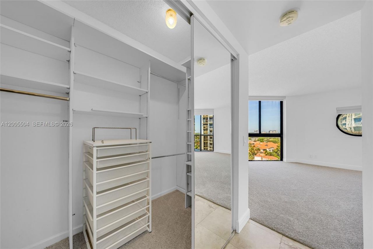 3610 Yacht Club Dr, Unit 1016, Aventura, FL 33180 Photo