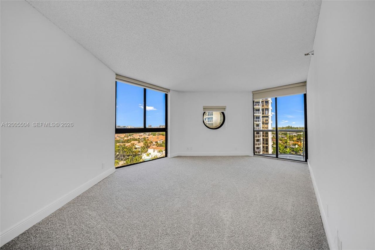 3610 Yacht Club Dr, Unit 1016, Aventura, FL 33180 Photo