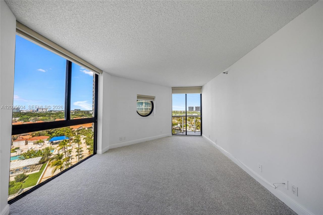 3610 Yacht Club Dr, Unit 1016, Aventura, FL 33180 Photo