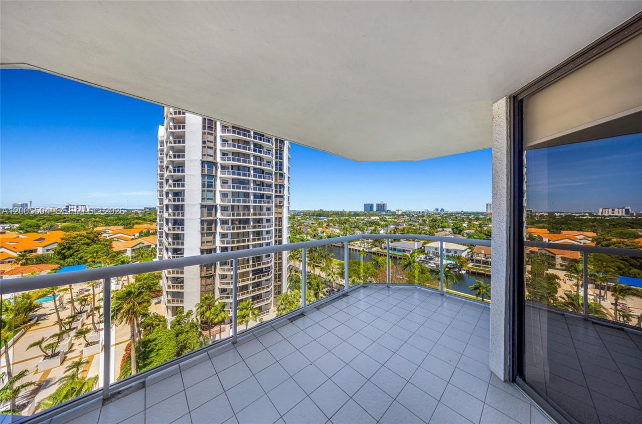 3610 Yacht Club Dr, Unit 1016, Aventura, FL 33180 Photo