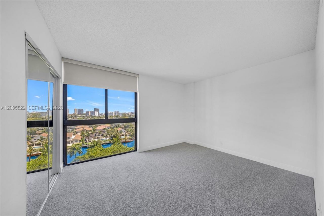 3610 Yacht Club Dr , Unit 1016, Aventura, FL 33180 Photo