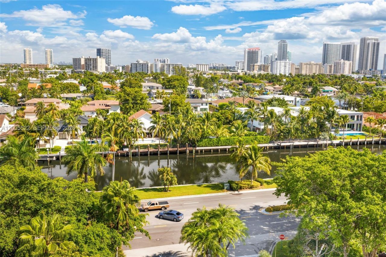 3610 Yacht Club Dr , Unit 1016, Aventura, FL 33180 Photo
