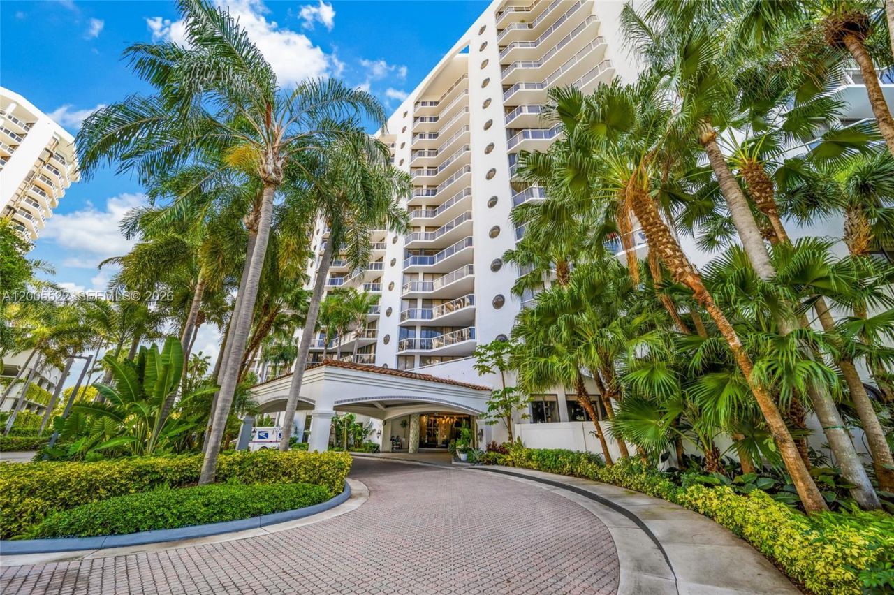 3610 Yacht Club Dr , Unit 1016, Aventura, FL 33180 Photo