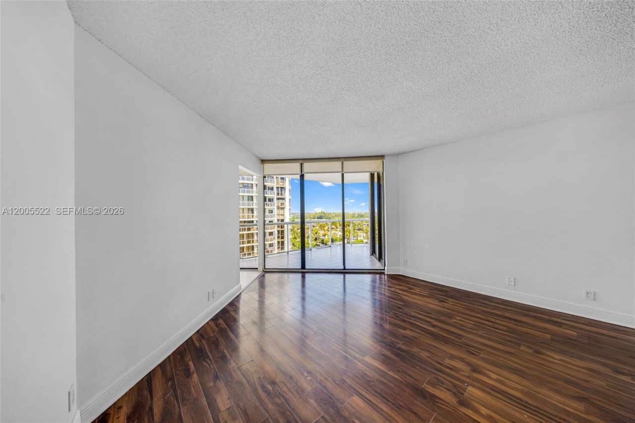 3610 Yacht Club Dr , Unit 1016, Aventura, FL 33180 Photo