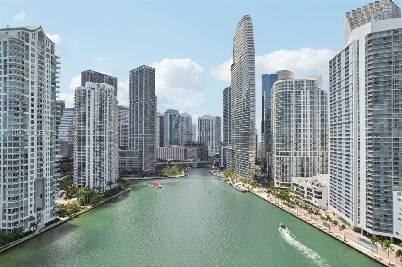 901 Brickell Key Blvd , Unit 1009, Miami, FL 33131 Photo