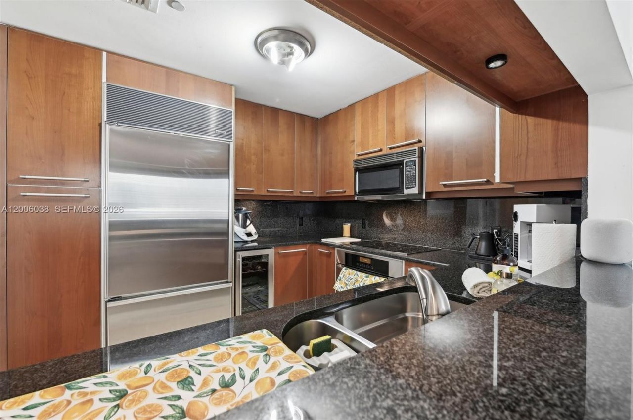 901 Brickell Key Blvd , Unit 1009, Miami, FL 33131 Photo