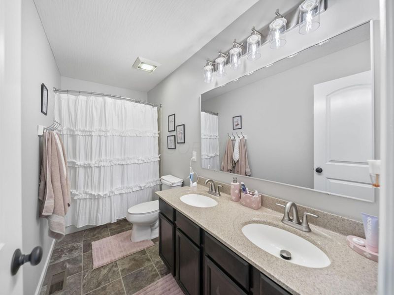 204 Honey Locust Lane , Commercial Point, OH 43116 Photo 24