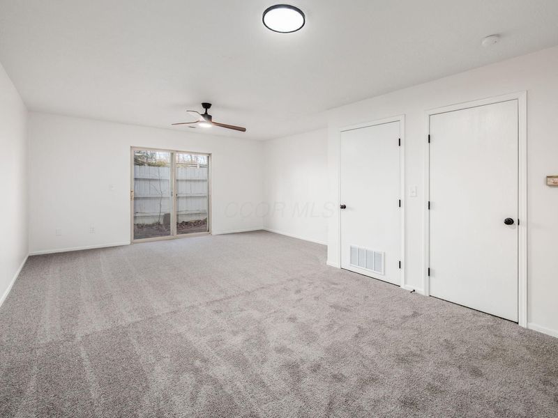 1211 Rivercrest Drive S, Unit E, Delaware, OH 43015 Photo 12