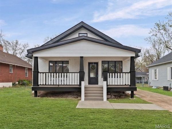 914 Ruskin Avenue , Edwardsville, IL 62025