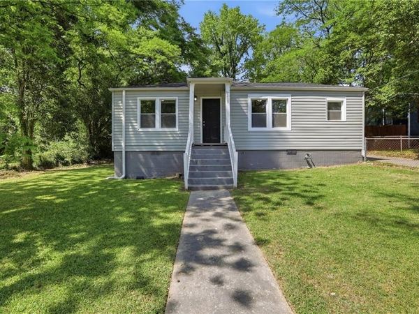 215 Moreland Way , Atlanta, GA 30354