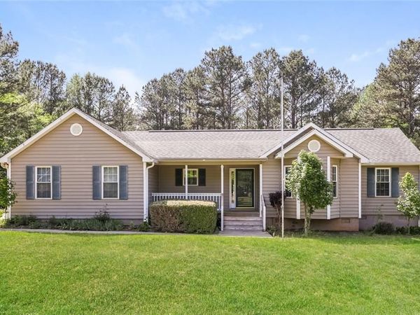 701 Derek Place , Locust Grove, GA 30248