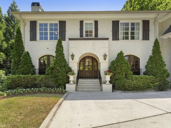 1110 Dawn View Lane NW, Atlanta, GA 30327