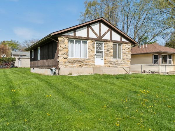 1414 North Avenue , Round Lake Beach, IL 60073