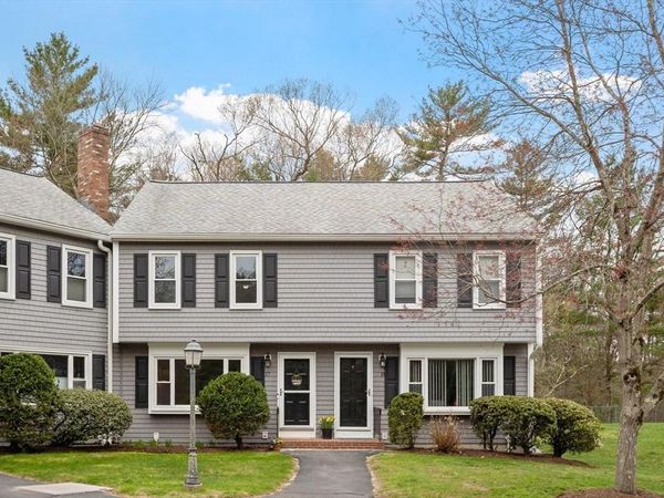 17 Sharron Drive, Unit 17, Easton, MA 02375