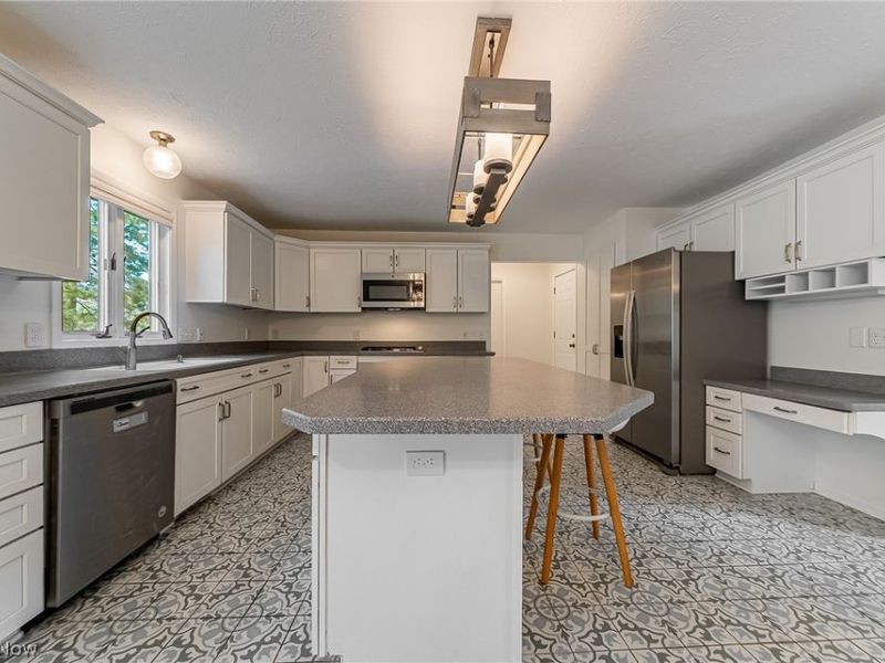 368 Leverett Lane , Highland Heights, OH 44143 Photo 8