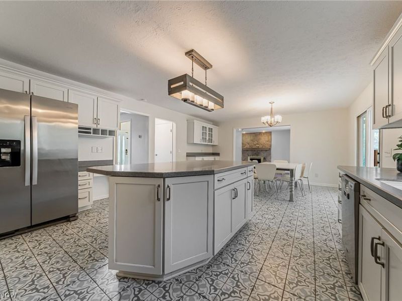 368 Leverett Lane , Highland Heights, OH 44143 Photo 9