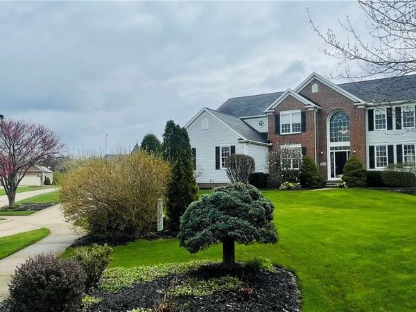 3473 Churchill Downs , Stow, OH 44224