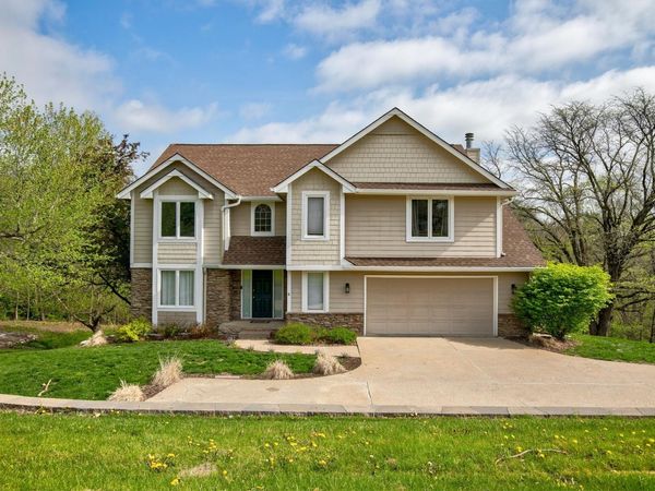 34522 Edgewater Circle, Cumming, IA 50061