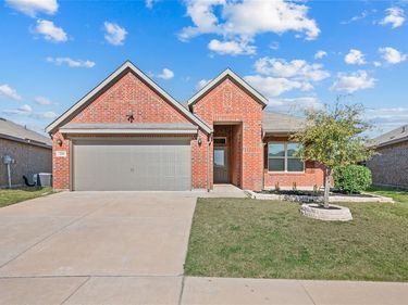 3204 Montego Bay Lane, Fort Worth, TX 76123