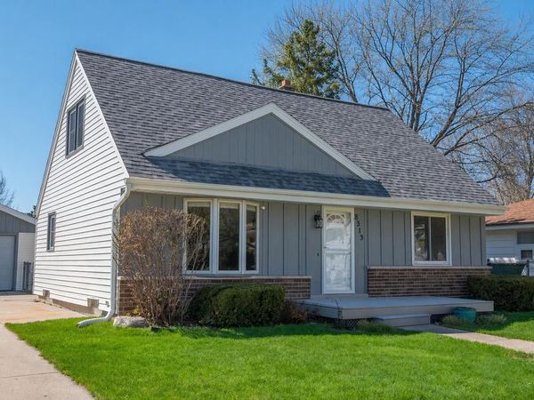 8313 N 105th STREET, Milwaukee, WI 53224