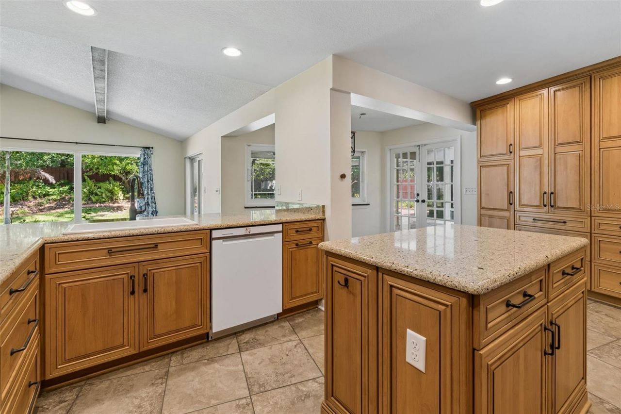 3319 Cheviot Drive, Tampa, FL 33618 Photo